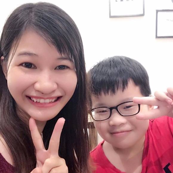 Meet your Posher, Nguyễn - Picture 1 of 1